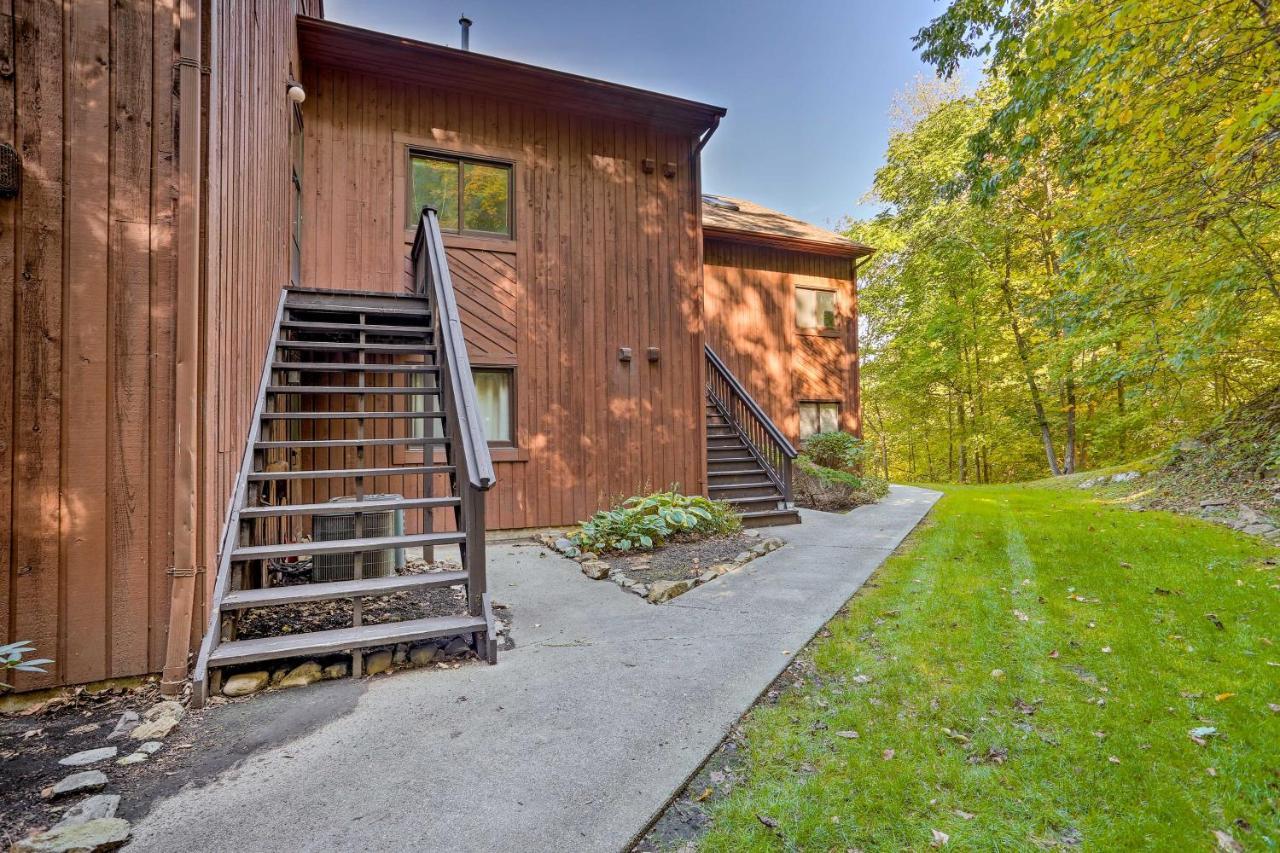 Vernon Township Condo - Walk To Ski Resort! Ngoại thất bức ảnh