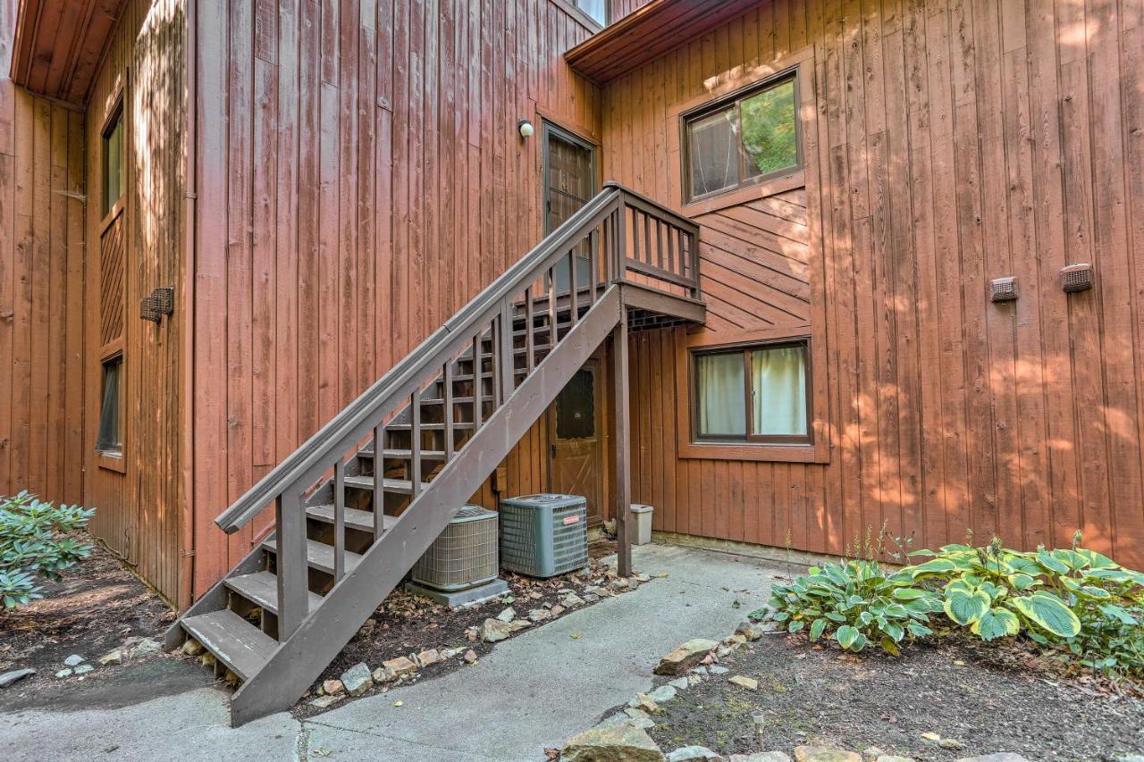 Vernon Township Condo - Walk To Ski Resort! Ngoại thất bức ảnh